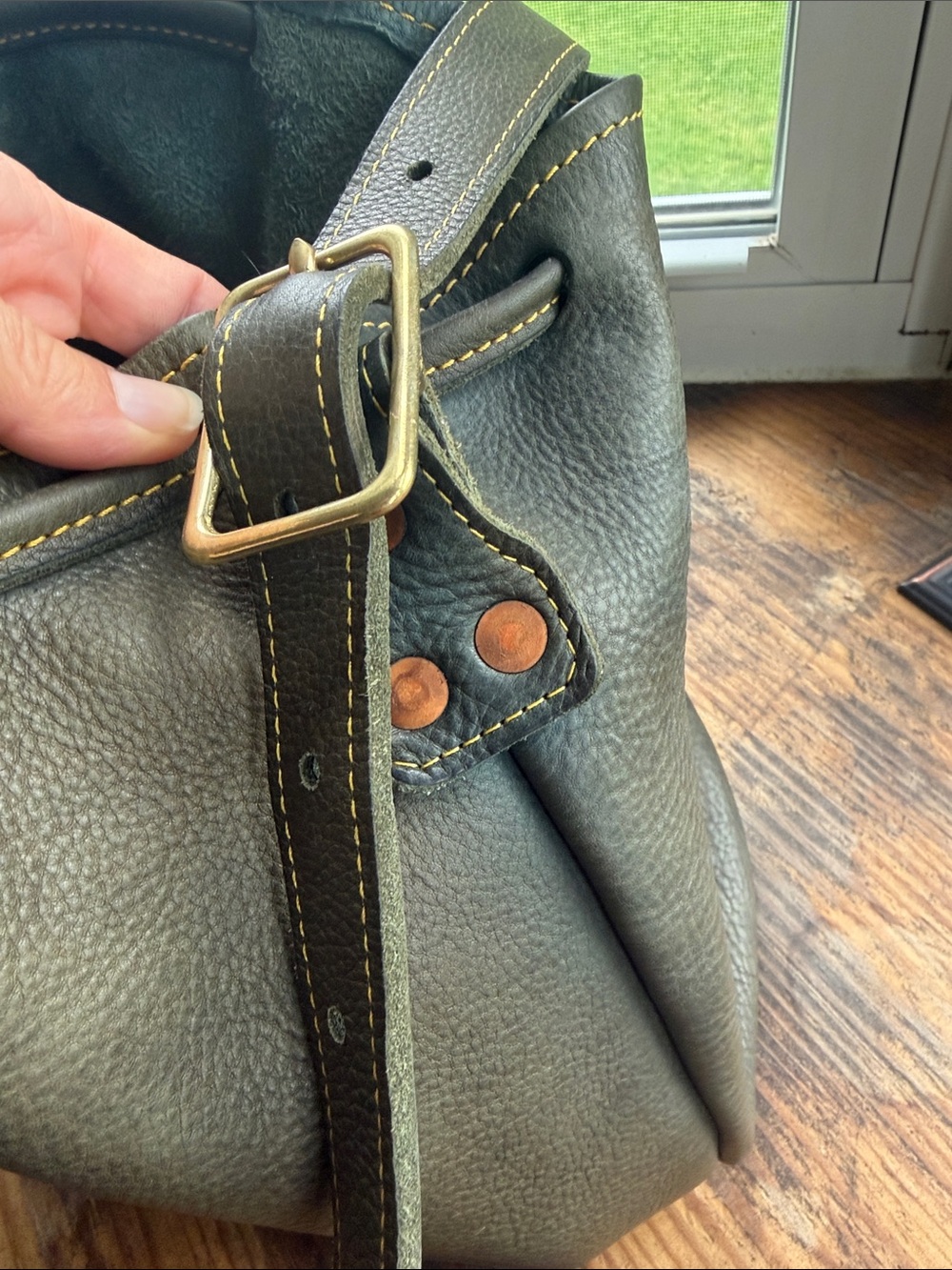 KMM and Co Blue Green Leather Bucket Bag - Women - Picture 4 of 11